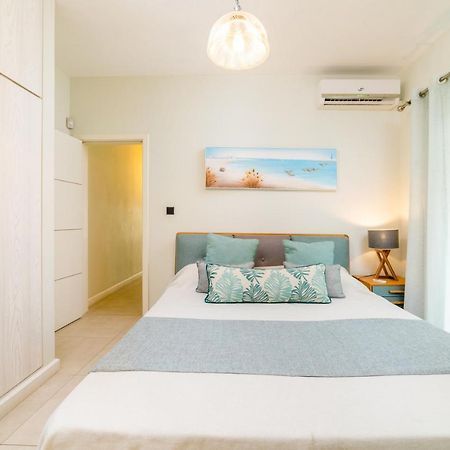 Beachcove Apt No 1 Pereybere Beach Exterior foto